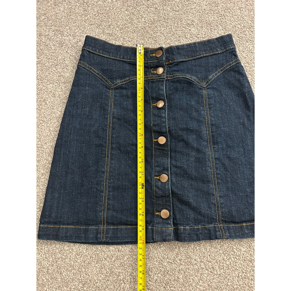 H&M Denim Mini Skirt Womens 6 Dark Wash Excellent Button Front A-Line Western - Picture 3 of 7